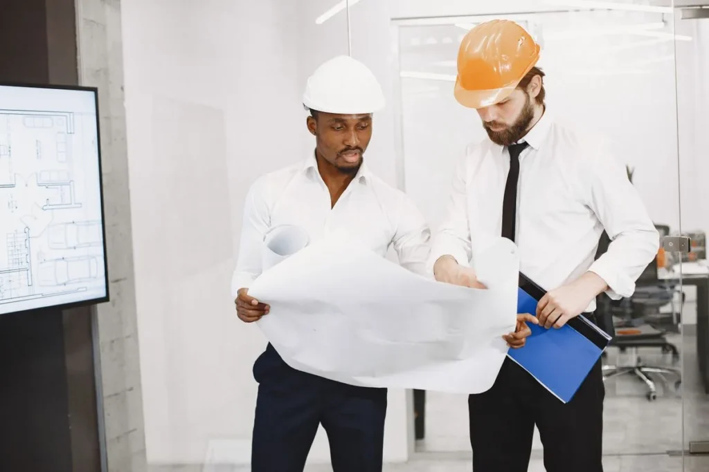 Contrôle de plans par des intervenants techniques