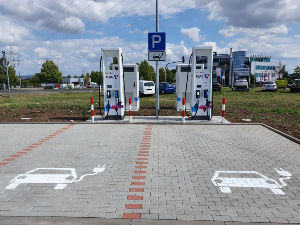 Implantation de bornes de recharge sur un parking